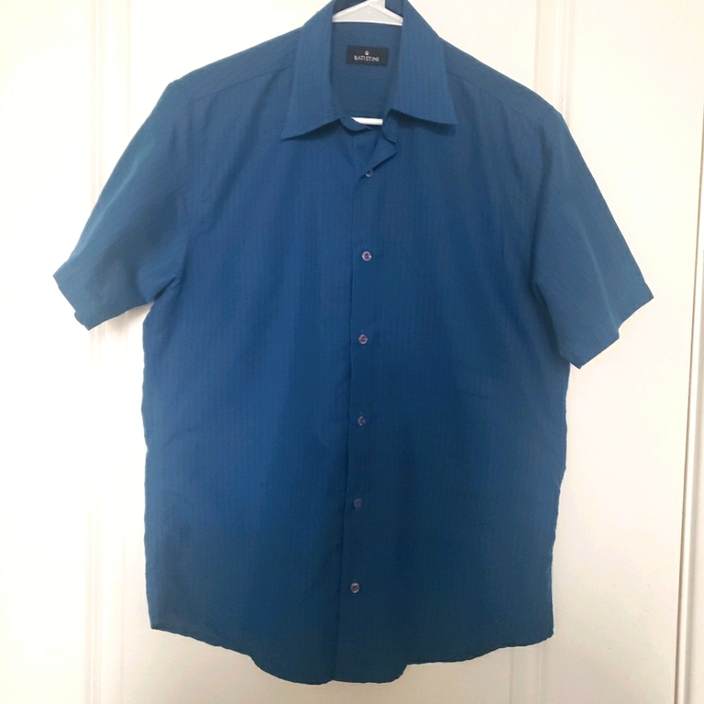 Batistini short sleeve wrinkle free shirt